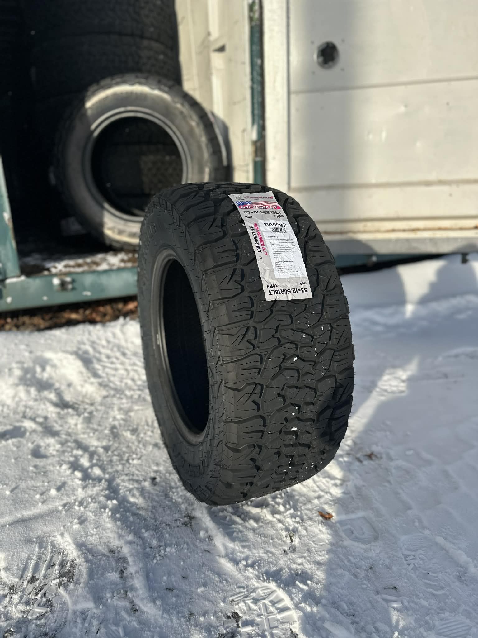 33/12.5R18 LT POWERHUB AT 10 PLY