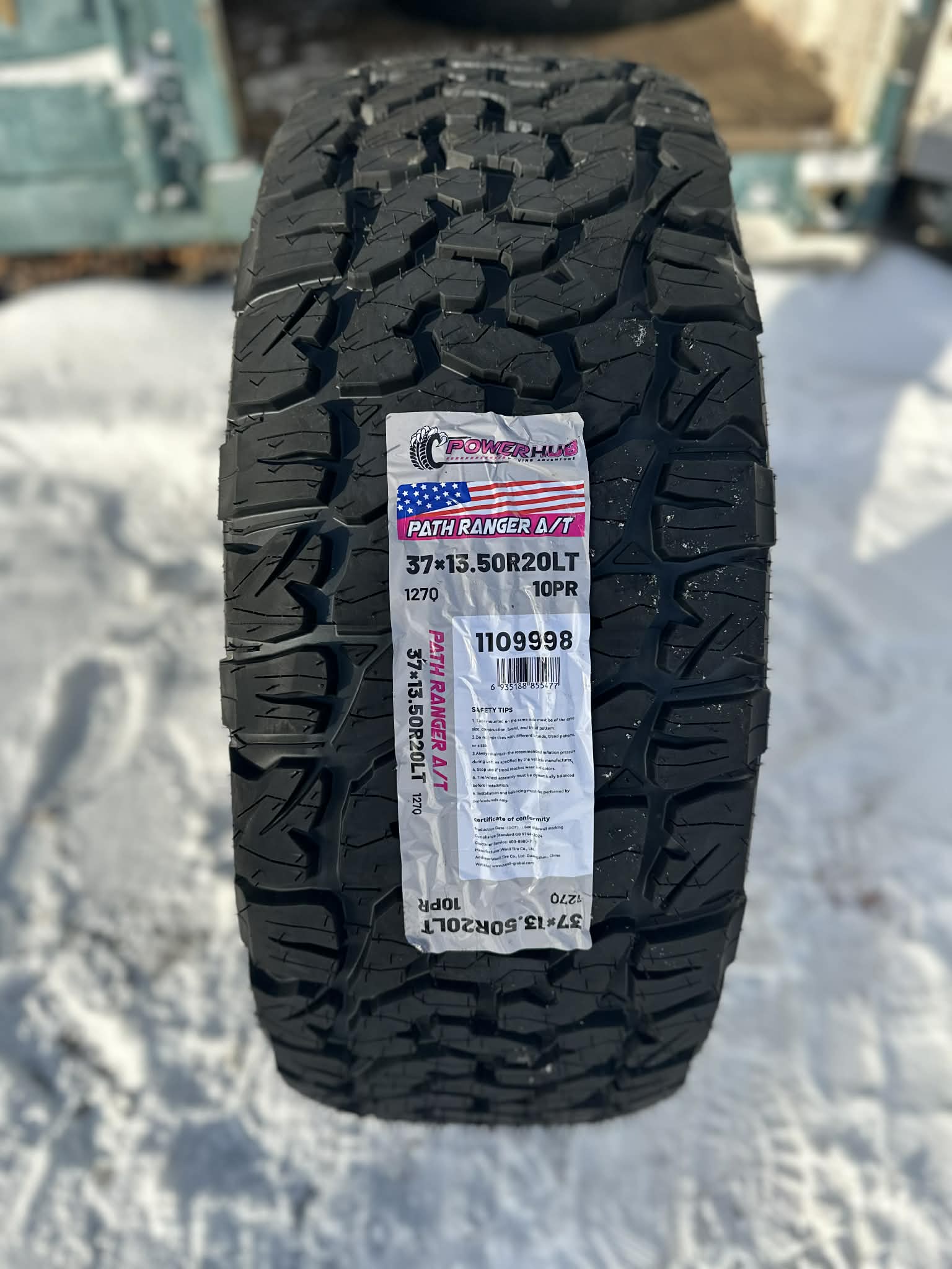 37/13.5R20 LT POWERHUB AT Trail Tire | Bulldog Tire Inc.